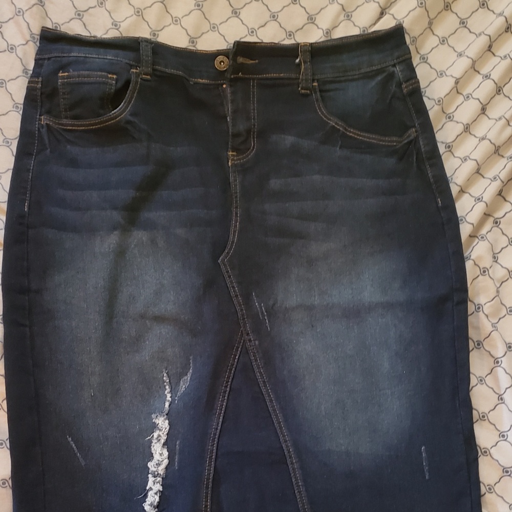 Denim skirt